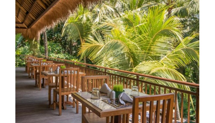 Hotel Komaneka At Rasa Sayang poza 12