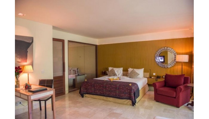 Hotel Komaneka At Rasa Sayang poza 11